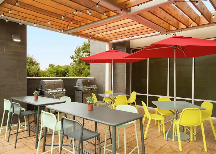 Trip to College Home2 Suites By Hilton Frederick